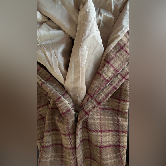 VTG J. Crew Plaid Clueless Preppy Wool Belted Trench Coat M Pockets Lined - Picture 11 of 12